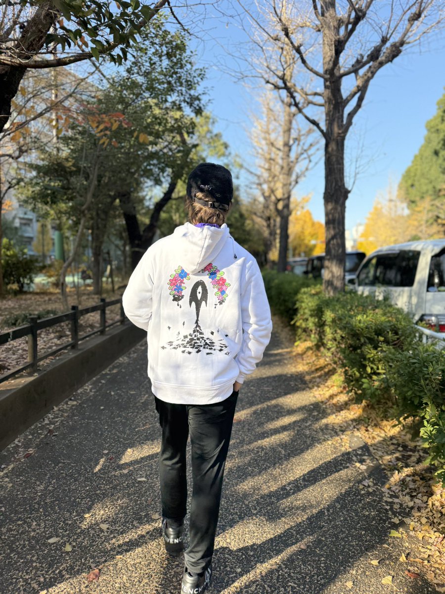 g0ulaarte's tweet photo. olhem meu casaco de omori

que sdds desse jogo 🥲❤️ https://t.co/OURcAtSQnC