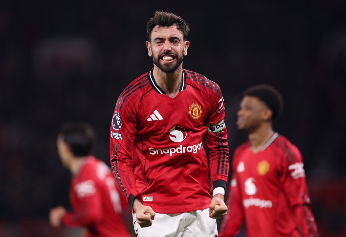 Juaanito_'s tweet image. مباراة تسوّق بشكل رهيب للدوري 
لكن واقعها هو الكوميديا

مافيه شيء يستحق اذكره الا إني متعاطف معه اكرر هالشيء للمرة المليون ، اعتذر لك عن كل دقيقة تضيع من مسيرتك في هالنادي اللي تشرّب الوضاعة وصارت جزء من شخصيته ، مكتوب عليك تلعب مع مجموعة اقل منك إمكانيات وشغف وطموح ومرجلة وكل…