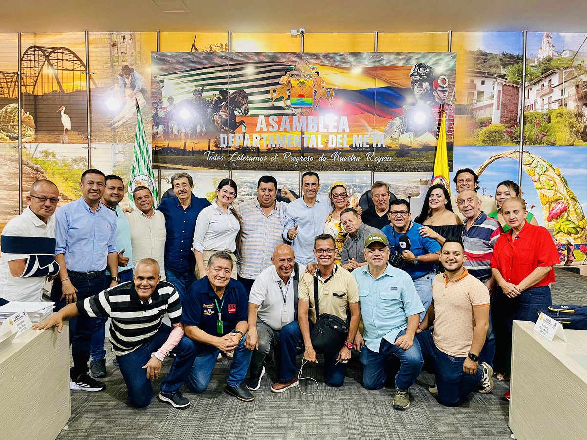 CNPMeta's tweet photo. 🎉📰 ¡Gran noticia para el periodismo del Meta! 🏆✨
Las agremiaciones de periodistas celebran  la aprobación en primer debate, por parte de la Asamblea Departamental del Meta, del proyecto de ordenanza que crea el Premio  de Periodismo “Centauro de Oro del Meta” 🐎🥇. https://t.co/XGVpP6shrw