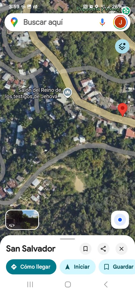 #reportan ⚠️
#deambulando
SE BUSCA A SU FAMILIA 📣 ‼️
Hola
Me ayuda a reportar que este perrito anda corriendo perdido en la carretera de los planes de Renderos
Anda esa cadena como que se soltó
Visto a las 3.15 pm 15 dic por el km 6 1/2