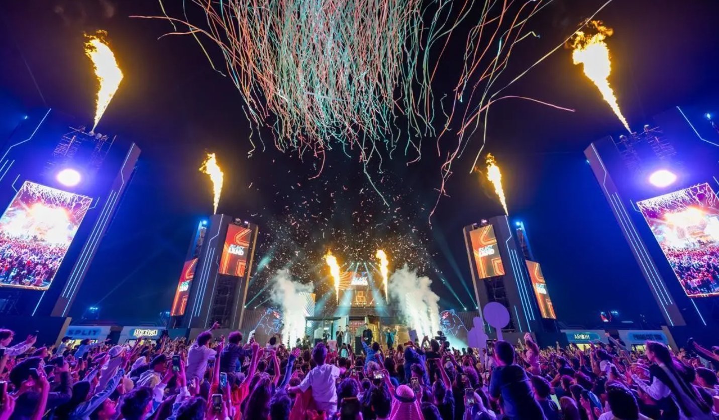 صور .. موسم الرياض 2025 يتجاوز 8 ملايين زائر منذ انطلاقه في أكتوبر وسط تنوّع واسع في الفعاليات والتجارب 