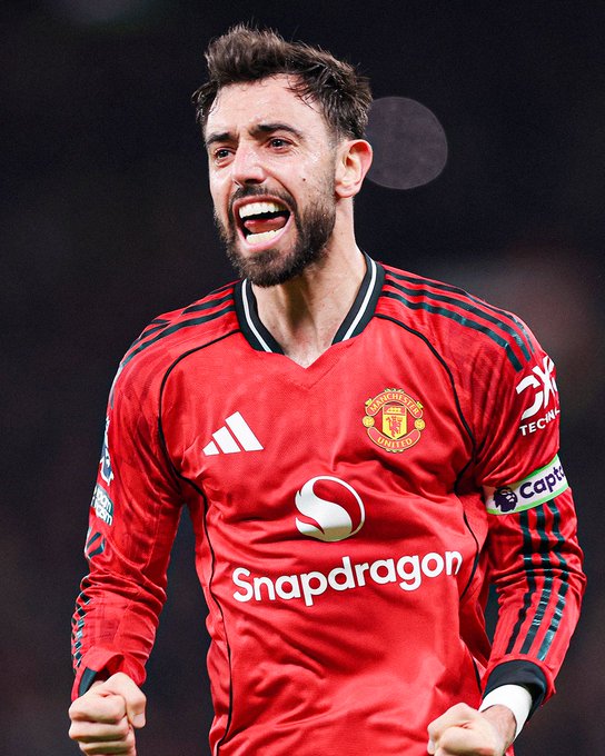 إحصائية مانشستر يونايتد عند التقدم في الشوط الأول بالدوري منذ مايو 1984: 394 مباراة. 359 فوزًا. 35 تعادل. 0 هزائم. حتى بعد التأخر 3-2 أمام بورنموث في الدقيقة 77، يظل الرقم القياسي محافظًا على قوته 