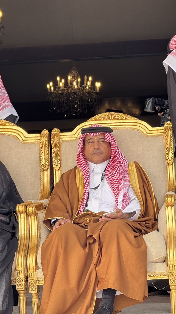 livedurmaa's tweet photo. تحت رعاية خادم الحرمين الشريفين الملك سلمان بن عبدالعزيز آل سعود ونيابة عنه.. أمير منطقة الرياض صاحب السمو الملكي الامير فيصل بن بندر آل سعود حفظه الله- يتوج الفائزين في العرض الدولي الثامن لجمال الخيل العربية الأصيلة #ضرماء #ديراب #العرض_الثامن_لجمال_الخيل_العربية https://t.co/bSB8RMGCla