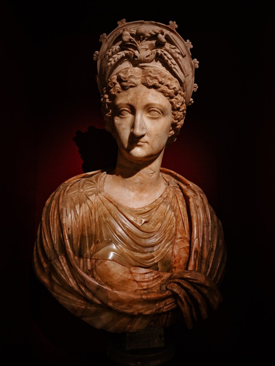 #Livia as #Ceres, in the #CapitolineMuseums. Nothing could be clearer than the plan of #Augustus to divinise his family, for all his false modesty. Livia's mean little face with her beautiful eyes can't compete with her splendid diadem of ears of grain and poppies.