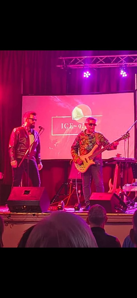 Max E McCabe tweet media