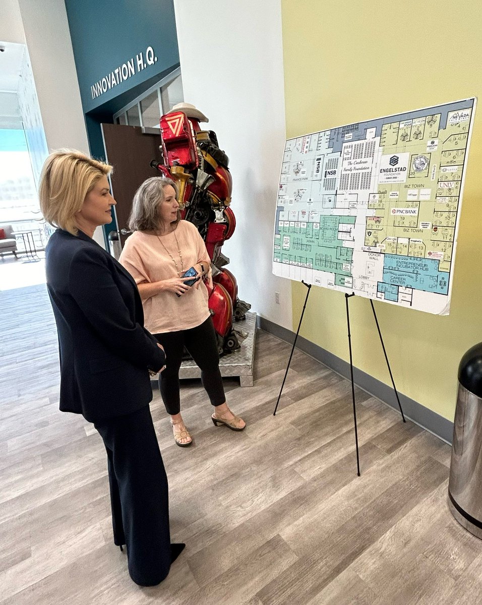 JASouthernNV's tweet image. We were honored to welcome @Commishbecker (April Becker) to the JA Inspiration Center for a tour.

“BizTown is an amazing collaboration of learning, marketing, and real-life experience.” — Commissioner Becker

#JuniorAchievement #EconomicMobility #BizTown