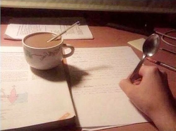 the_grafixmedic's tweet photo. "I study better at night"
1hr later https://t.co/BqZvzKy4Ir