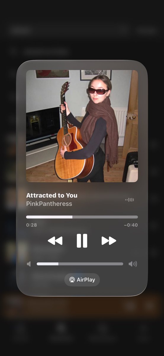 🧑🏽‍✈️ tweet media