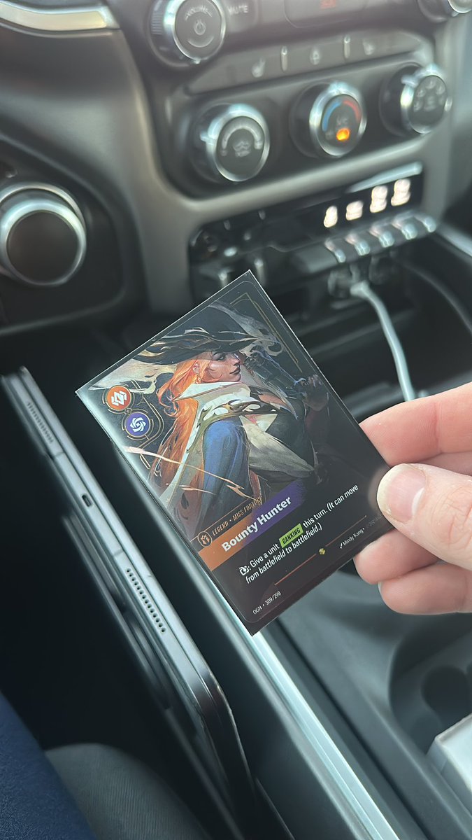 POV you read <a href="/samsans_/">sam martinez 🇵🇸🏳️‍⚧️</a> guide one time…