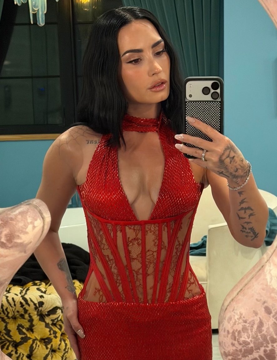 archivefordemi's tweet image. monarch.