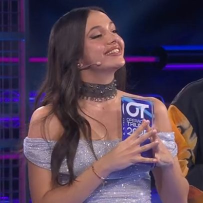 giratvtto's tweet photo. el downgrade del trofeo no pueden ser más cutres pls #OTGalaFinal https://t.co/6YNJz447vq