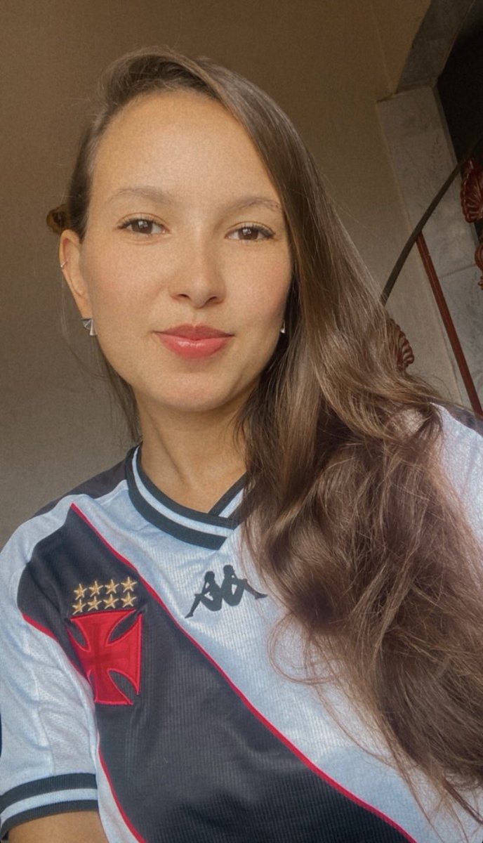 ClbCintia's tweet photo. É Vasco 💢 https://t.co/qcTPpV12vT