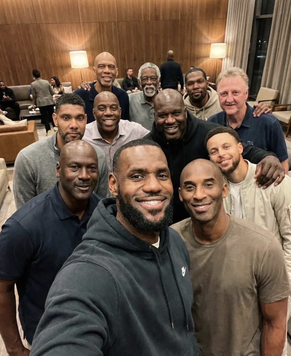 larrycarter005's tweet photo. How many   🐐 do you 👀 https://t.co/W91RLn74ix