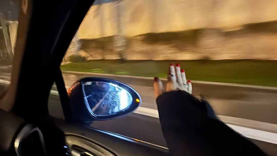 «يلوح بارق غلاك وتمطر مزونك»❣️