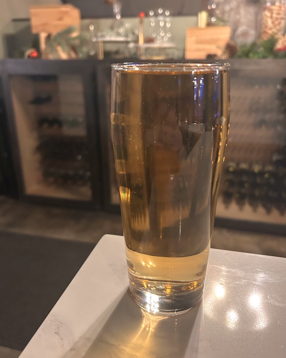 12 DAYS OF BEERS | Wilson's Orchard &amp; Farm's Spiced Up Hard Cider 🍎

Mulling spices blended with a bright, tasty hard cider. A perfect marriage of flavors making this cider light, intriguing, and easy to enjoy. Stop in and give this one a try!