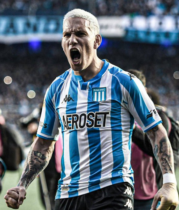 Pepi_Ladanaj's tweet image. “Me gustaría volver a #Racing, uno le tiene mucho cariño al club, por todo lo que pasé. Veremos que pasa con mi futuro. Si se da, ojalá pueda volver”

Enzo Copetti en @DSportsRadio.