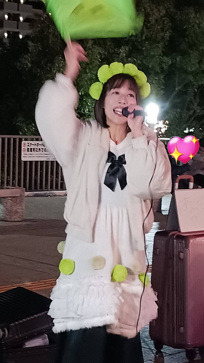 kimitommy's tweet photo. 昨日は #esora #ずんだ茜
水戸駅南口での合同路上ライブ参加して来ました。寒さMAXでしたが違った楽しさや魅力があって楽しかったです😊
土日が休みじゃないから平日のライブは嬉しいです😊
#ずん族
#絵空計画 https://t.co/uiaGuHrT0L