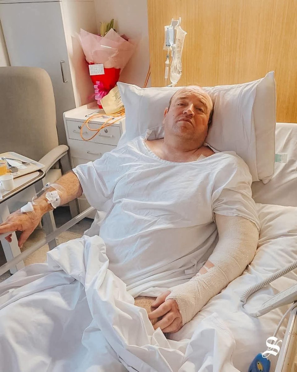 WajihaTamseel's tweet image. Over one million dollars has been raised for the hero Ahmad Al-Ahmad, who showed extraordinary courage in Australia when he disarmed the Bondi Shooter and helped save countless lives. 

#bondibeach #SydneyAttack