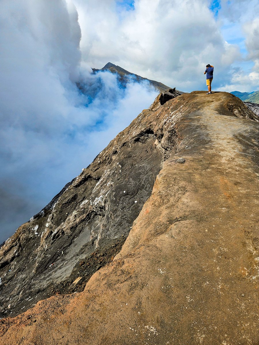Made the climb up to the crater rim! 🥾 Mount Bromo is even more majestic in person than in pictures. Walking the edge of an active volcano is a surreal experience. The landscapes here look like they belong on another planet