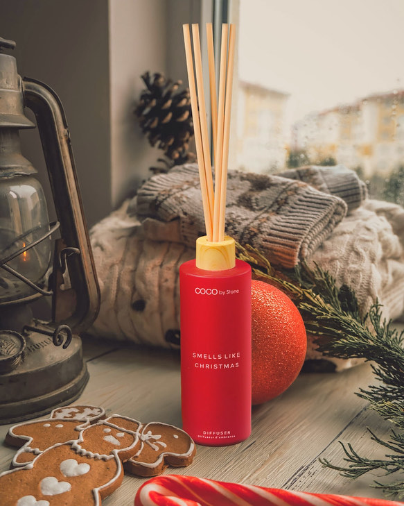 StoneCandles's tweet photo. Fill your home with the cozy, familiar warmth of the Smells Like Christmas Diffuser by COCO by Stone. Designed to gently scent your space without smoke or flame, it’s an easy way to enjoy long-lasting holiday fragrance while creating a calm, inviting atmosphere 🎄✨ https://t.co/zgiiz0mWBq