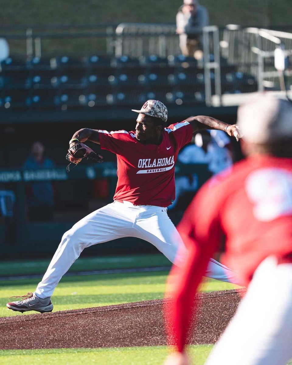 D1Baseball tweet media