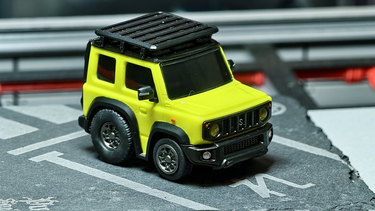 Giga_Penguin's tweet photo. Tiny Q Suzuki Jimny!
6 cars a case, 2 of them lofted with snorkel and 4 standard.
#choroq #takaratomy #チョロQ #tinyq #suzuki #jimny #suzukijimny https://t.co/SvADIL4XFa