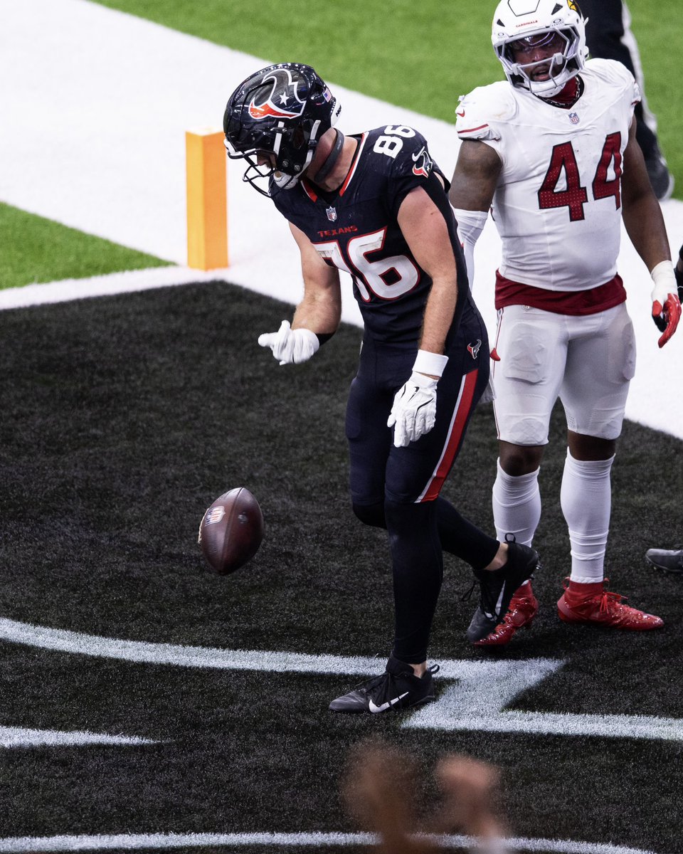 HoustonTexans's tweet image. Big baller Schultz 🔥

#ProBowlVote + @BinghamBaller9