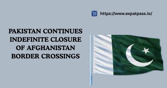 ExpatPass's tweet photo. Pakistan keeps Afghan border closed indefinitely.
Key crossings at Torkham and Chaman remain shut, severely disrupting international land travel and crippling cross-border trade with Afghanistan.
#Pakistan #Afghanistan #BorderClosure #Trade https://t.co/9XNAAyafuZ