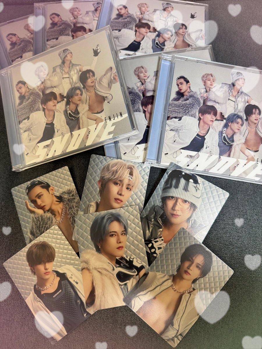 予約してた第一弾が早速届いた！！ 1発でトレカコンプ嬉しい🥹 あと