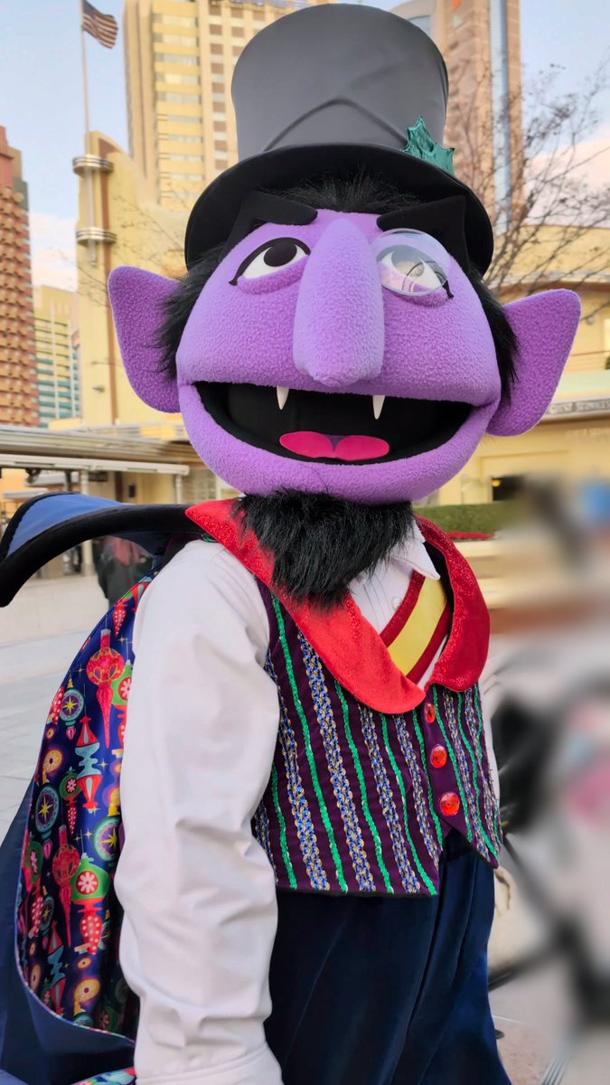 セサミストリート 4D-ムービーマジック を久々に見て、カウント伯爵が