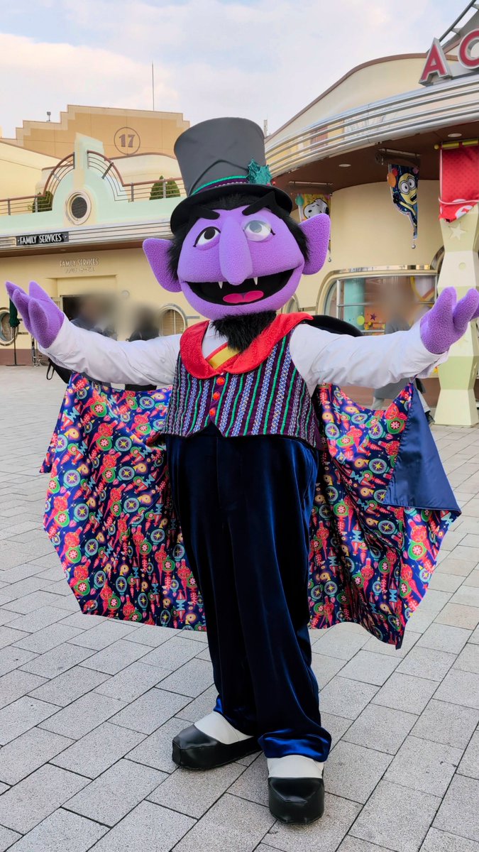 セサミストリート 4D-ムービーマジック を久々に見て、カウント伯爵が