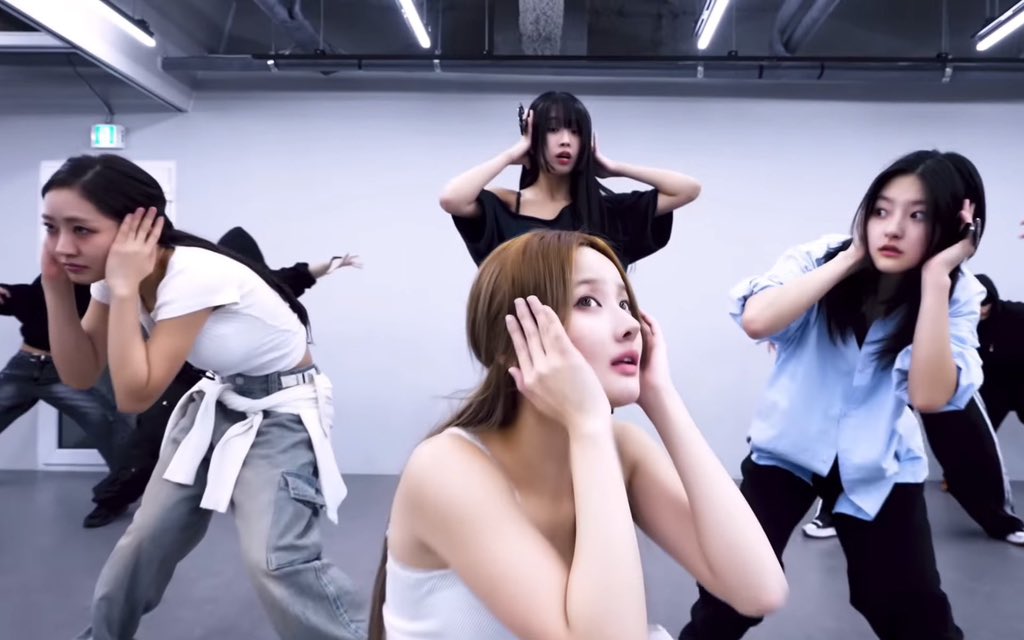 👽 (@ssbelle22) on Twitter photo 