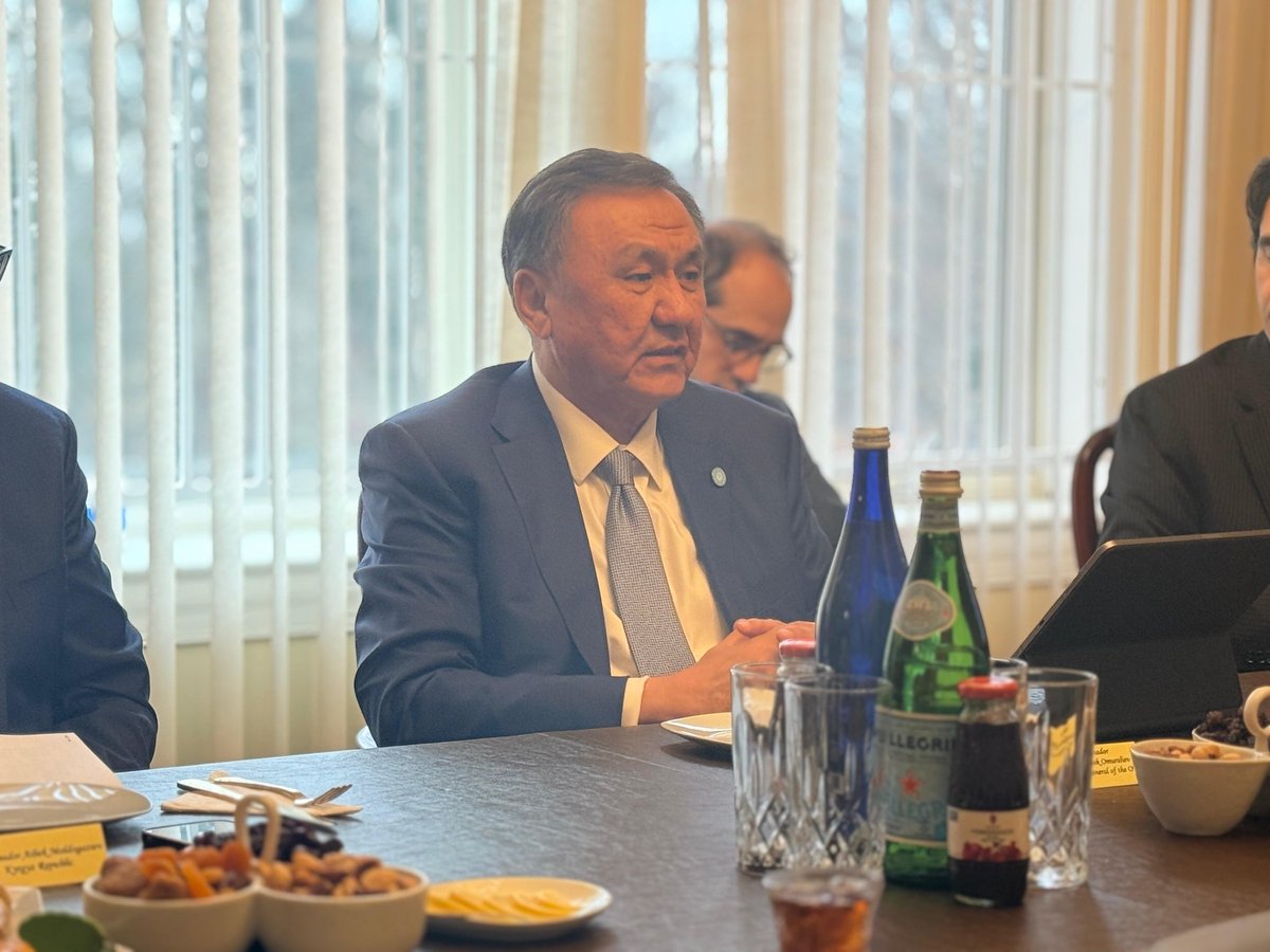 azembassyus's tweet photo. Honored to host an Ambassadorial Roundtable under #Azerbaijan’s Chairmanship of @Turkic_States, bringing together Ambassadors and representatives of member and observer states, with the participation of Secretary General @KubanOmurali.

#BizBirlikdəGüclüyük #StrongerTogether https://t.co/Nn4Xjgc2Zv