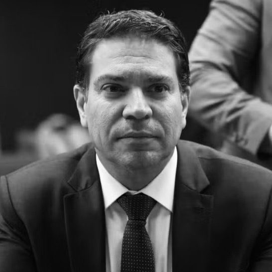 🚨URGENTE! Alexandre de Moraes ACABA de DETERMINAR o início do procedimento de extradição do deputado federal BOLSONARISTA Alexandre Ramagem! 

ACABOU A PALHAÇADA = O FUGITIVO VAI PRA JAULA!!! 🚔🔥💪