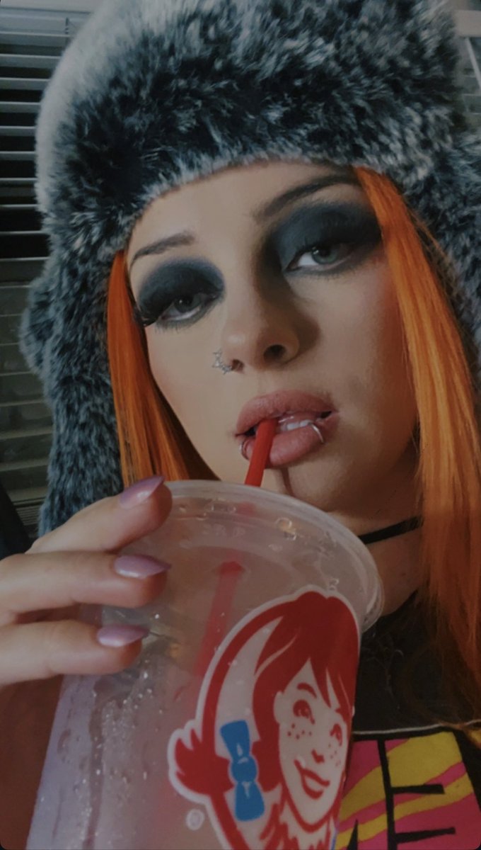 Lacy Nelson tweet media