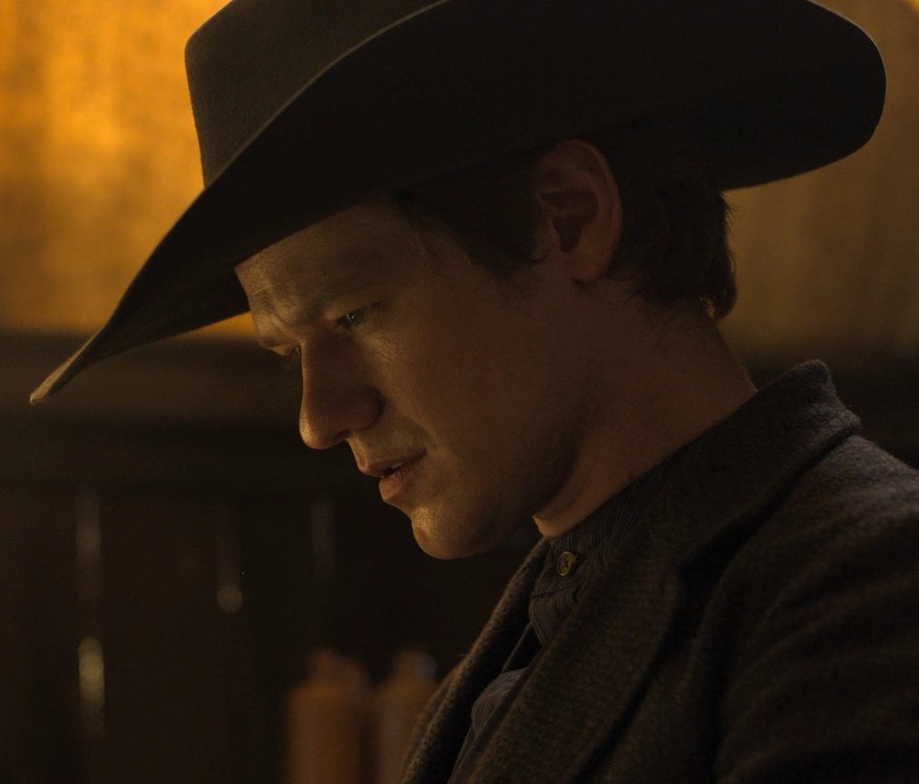 JoyofFroy's tweet photo. Lucas Till as Garret Van Ness in The Abandons!🤠
Streaming now on Netflix!🍿#LucasTill #TheAbandons https://t.co/33o7ZHwNk5