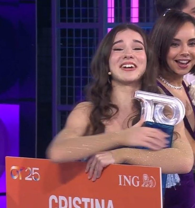 euvittinha's tweet photo. DE OTFAN PARA GANADORA QUE ORGULLO 🌟🌟🌟🌟🌟🥹🥹🥹🥹🥹🥹😭😭😭😭😭😭😭😭😭😭😭 TE QUIEROOOOOOOOOOOO #OTGalaFinal https://t.co/tpfN5BaX3n