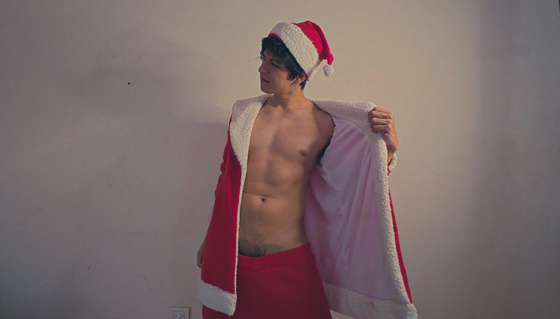 Santas se viene, no quieres estar ahí? 🎄💦