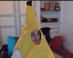 yesimations09's tweet photo. @pixelprayer "Banana Leclere" https://t.co/T11NMy6KUD
