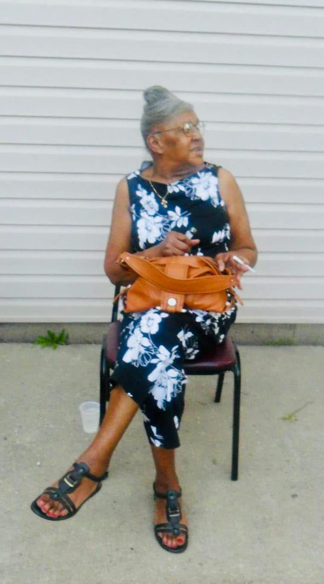 The_Queen_BRE's tweet photo. Happy heavenly birthday, grandma. https://t.co/gTGQ31RWya