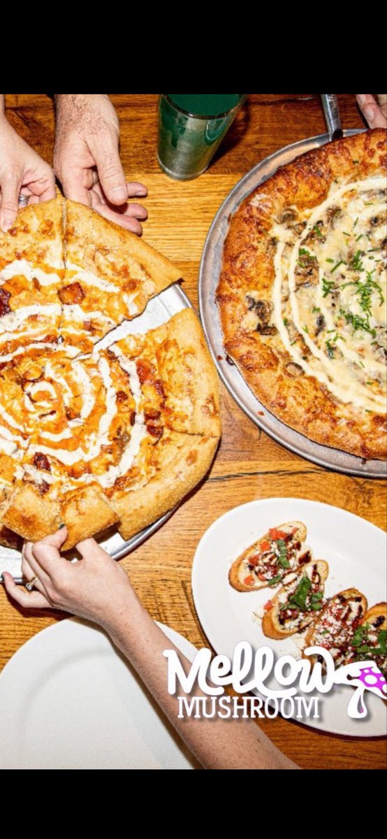 Free parking in Downtown Auburn for three weeks!?!  BOOM!💥 that Mellow pizza is HOT!!