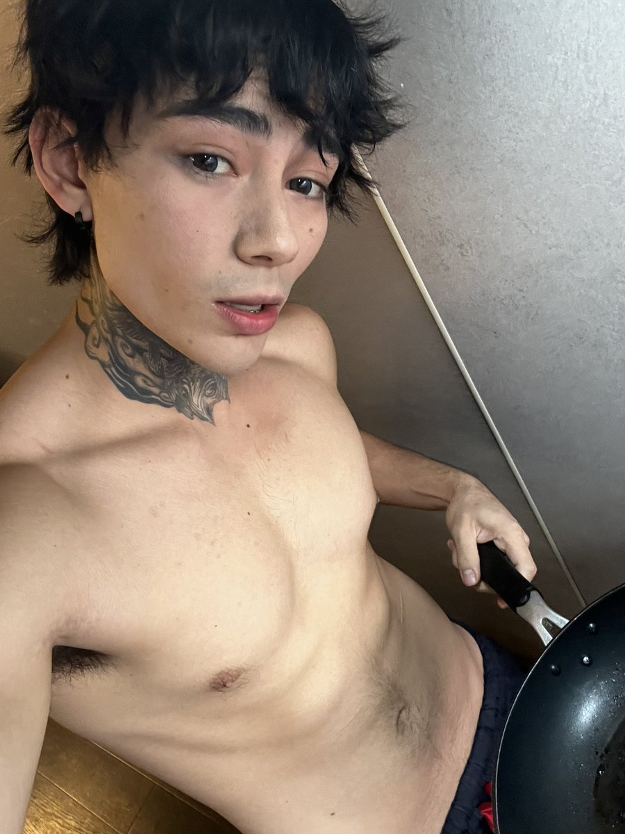 heysoylua's tweet image. Se está quemando la sopa