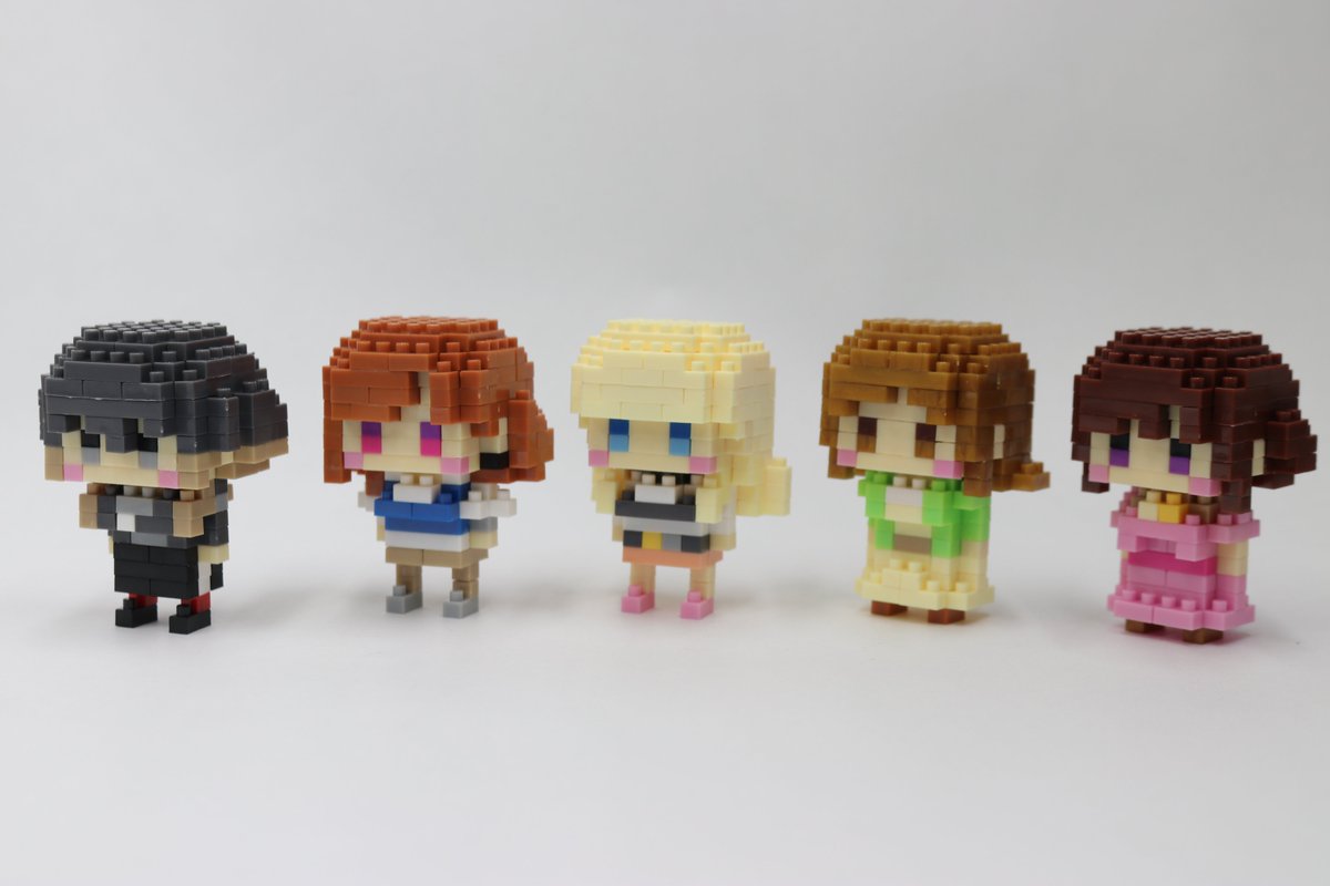 mitacleblock's tweet image. 【明日1/15(木)まで⚠️】
うたごえはミルフィーユさん(@utamille)コラボのブロックフィギュア販売はいよいよ明日まで💨

全キャラ＋ステージセットでぜひお迎えください⭐️
👇お迎えはこちら
🔗store.mitacleblock.com/products/amine…🔗

#ミタクルブロック
#グッズ制作