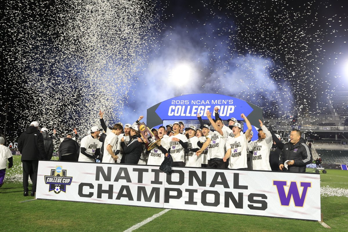 UW_MSoccer's tweet image. WOOOOOF