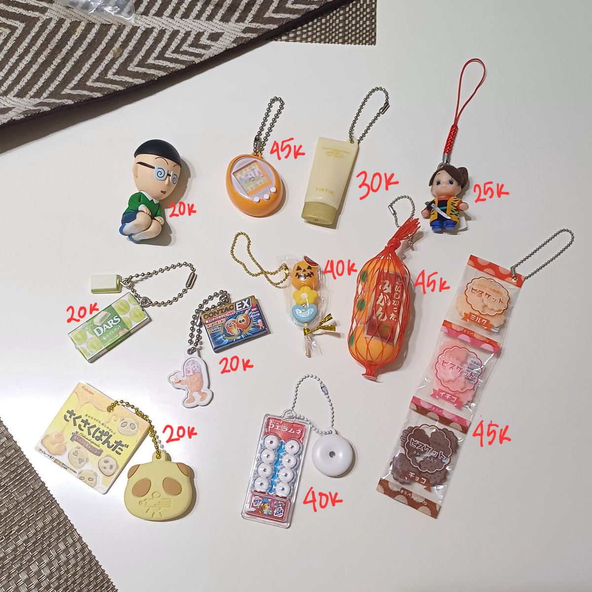 eitannel's tweet photo. wts want to sell trinkets gotochi gachapon ready ina bisa lgsg dikirimm~

🛍 https://t.co/kD6UZJqueu
# tamagotchi peko kewpie foods trinkets https://t.co/7BcUt78GvM