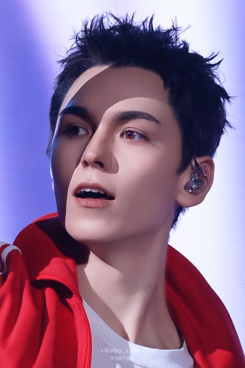 251207 SEVENTEEN WORLD TOUR [NEW_] IN OSAKA #버논 #최한솔 #VERNON