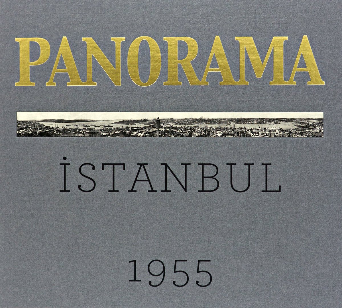 Bir İstanbul Panoraması 1955 (Gri)
An Istanbul Panorama 1955
Yazar/Sanatçı: Anonim / M. Sinan Genim
Çevirmen: P. Mary Işın
Tasarım: Ulaş Uğur
Dil: Türkçe / İngilizce
Yayınevi: Masa
Cilt şekli: Loporello / Kutulu
Basım Tarihi: 2016
Sayfa Sayısı: 28
ISBN No: 978-605-9194-24-2