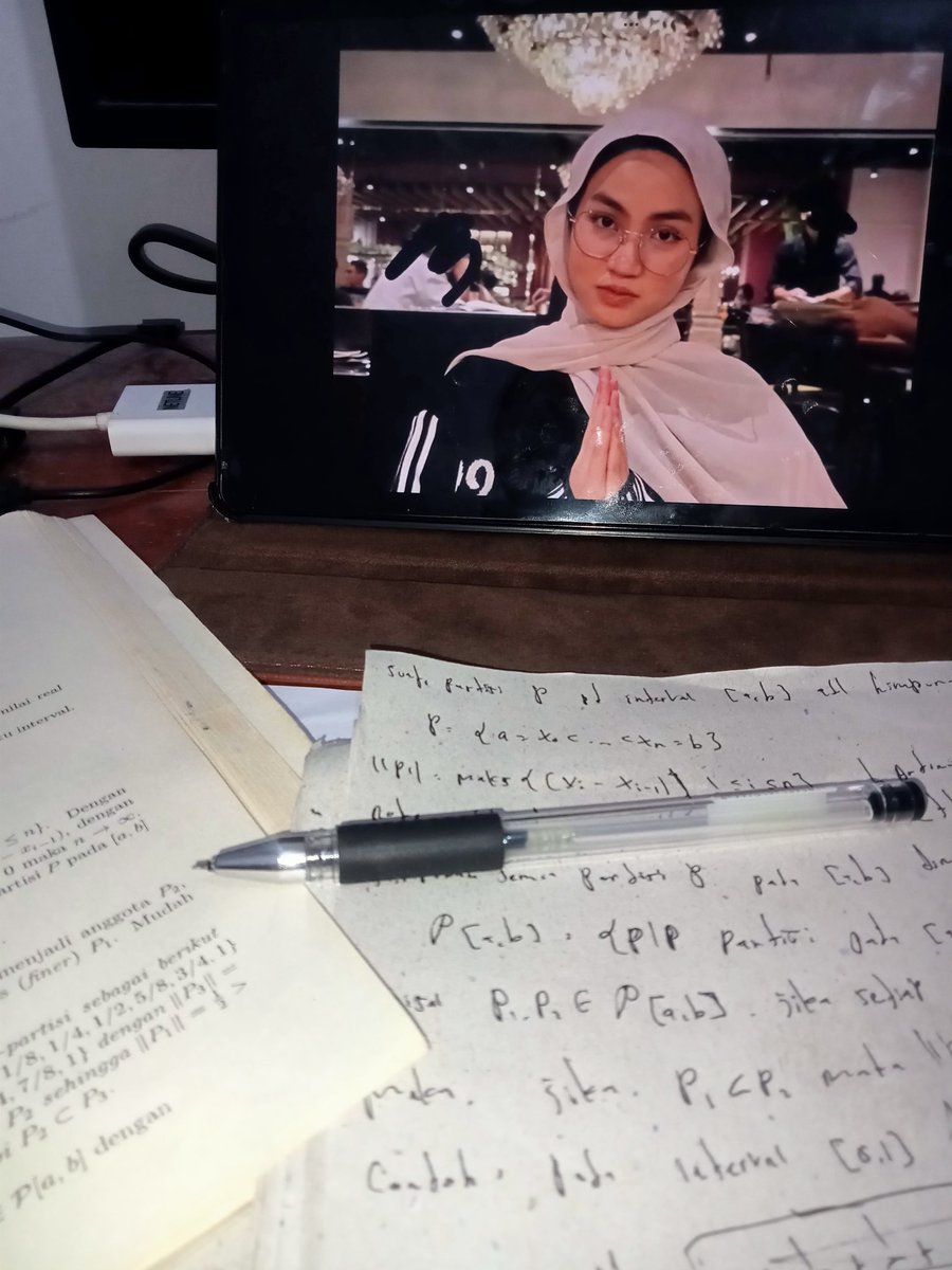 fuckscience_'s tweet image. 🙏😱😋😝😊😍🥰