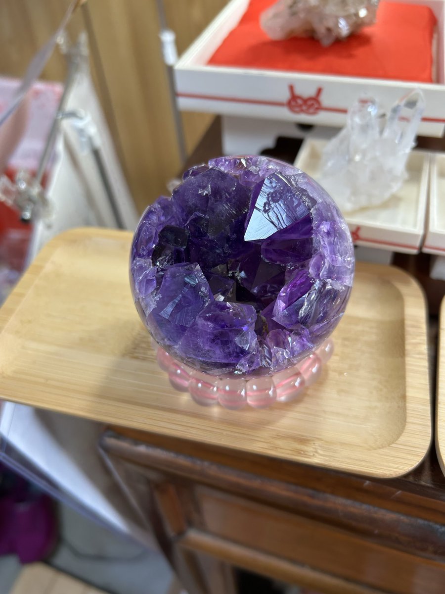 実は、天然石が足りずに昨日高畑に取りに行ったのですが、ウルグアイ産