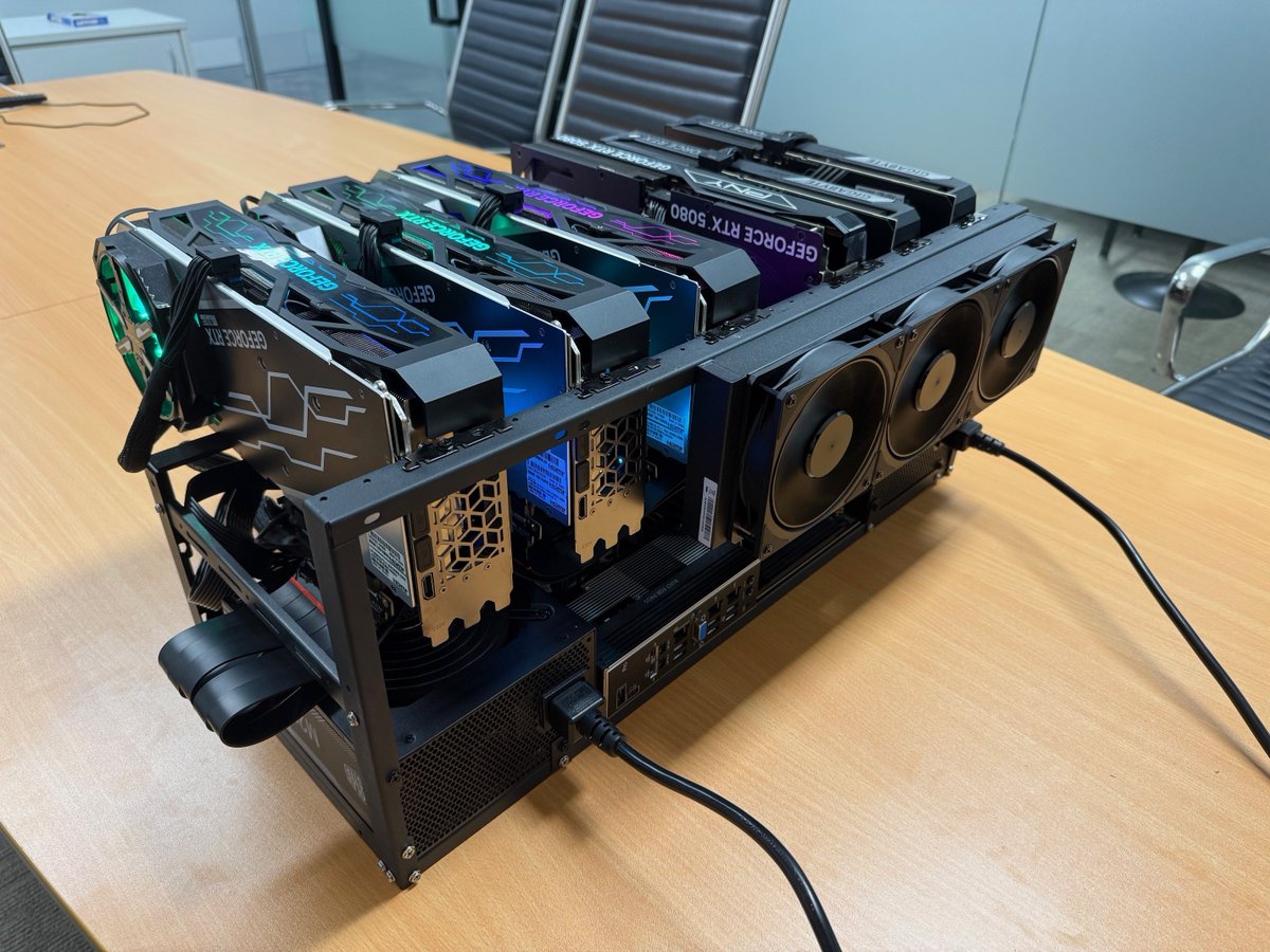 CatSimSol's tweet image. 🎄 What do CSS engineers want for Christmas?🎄

How about a new modelling PC packed with 6 GPUs, 512 GB of DDR5 RAM, and a 32-core Threadripper Pro.
 
While we’re putting our feet up and enjoying a well-earned break, this little powerhouse will be busy crunching flood models. 💻